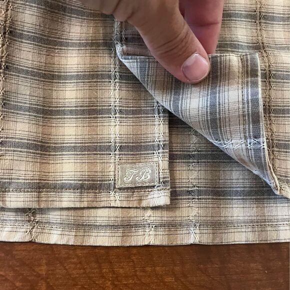 Tommy Bahama mens button up plaid size medium - Picture 2 of 6